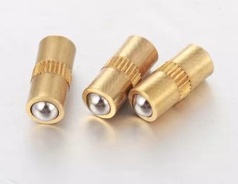 ما هو الفرق بين المكبس الربيعي والمكبس الكروي؟